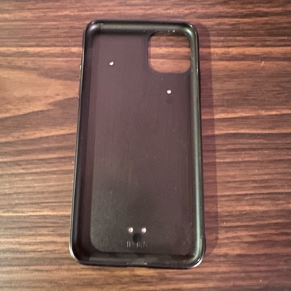 iPhone 11 Pro Max case - Picture 3 of 3